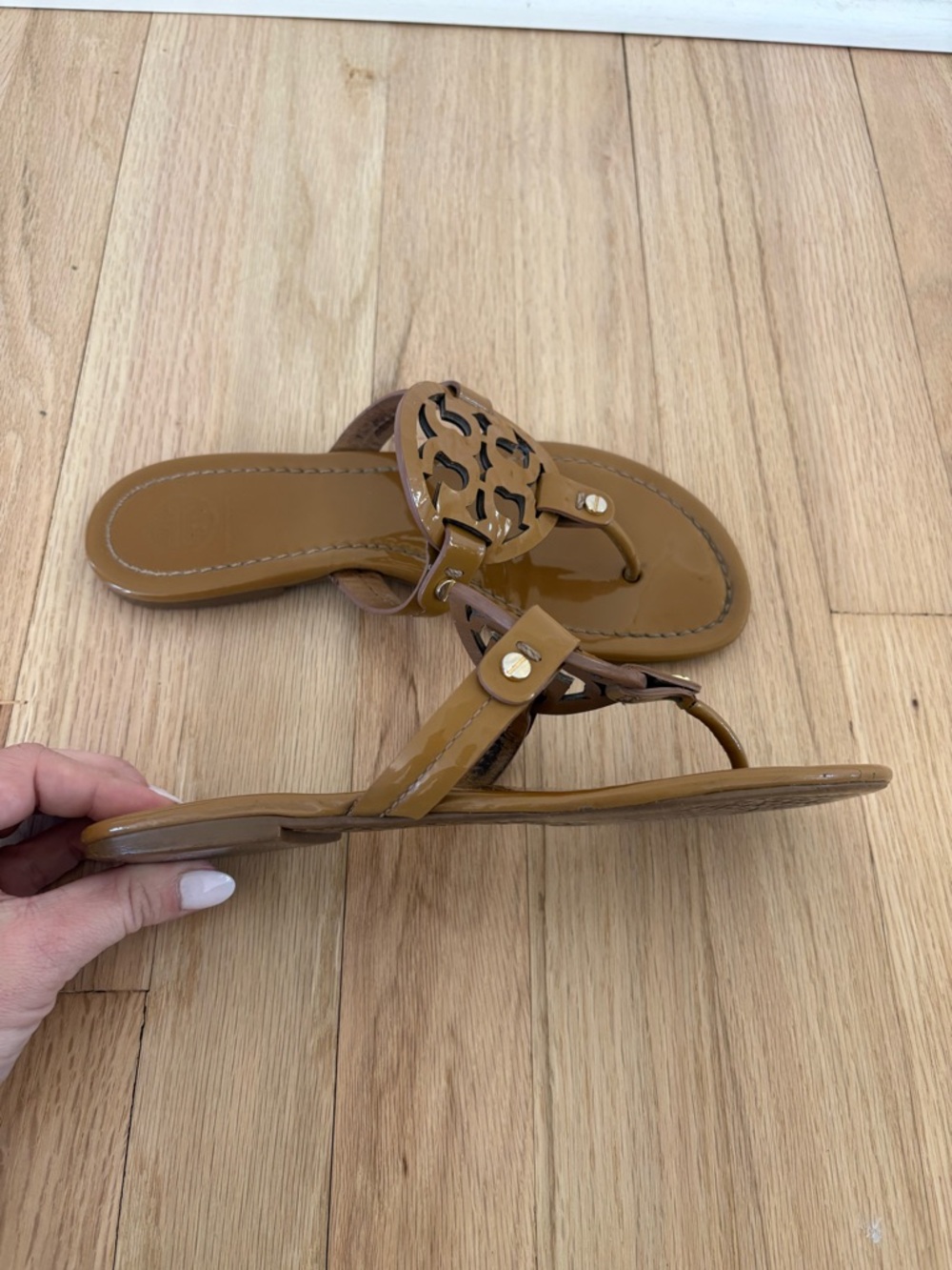 Tory Burch Tan Miller Patent Sandal - Picture 4 of 16